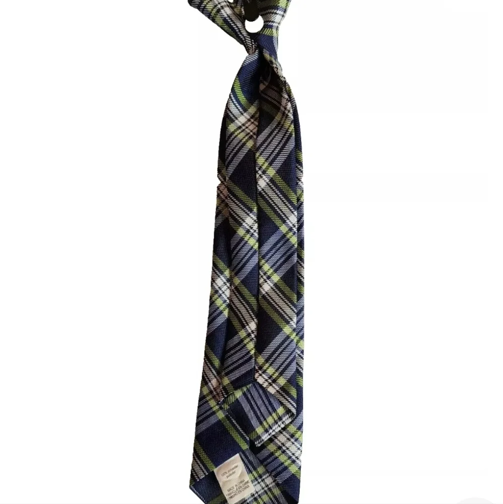 Young Boys Clip On Neck Tie in Navy Plaid New Without Tags